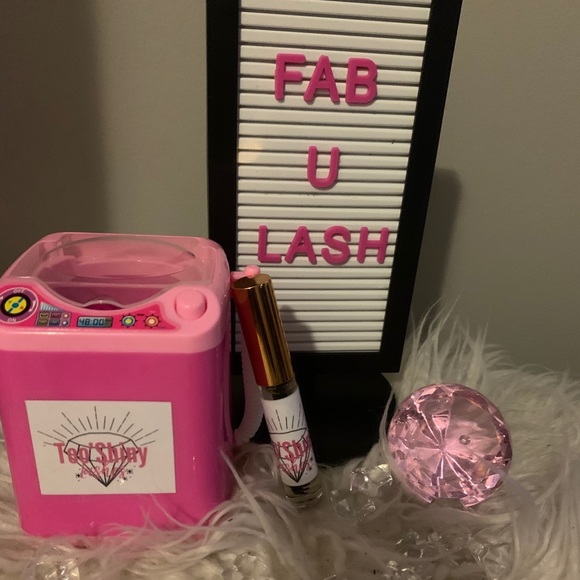 Lash and makeup washing machine - Picture 3 of 3